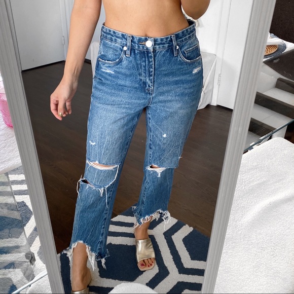 π BLANK NYC THE MADISON DISTRESSED CUT OUT HIGH RISE CROPPED JEANS! - Picture 5 of 14